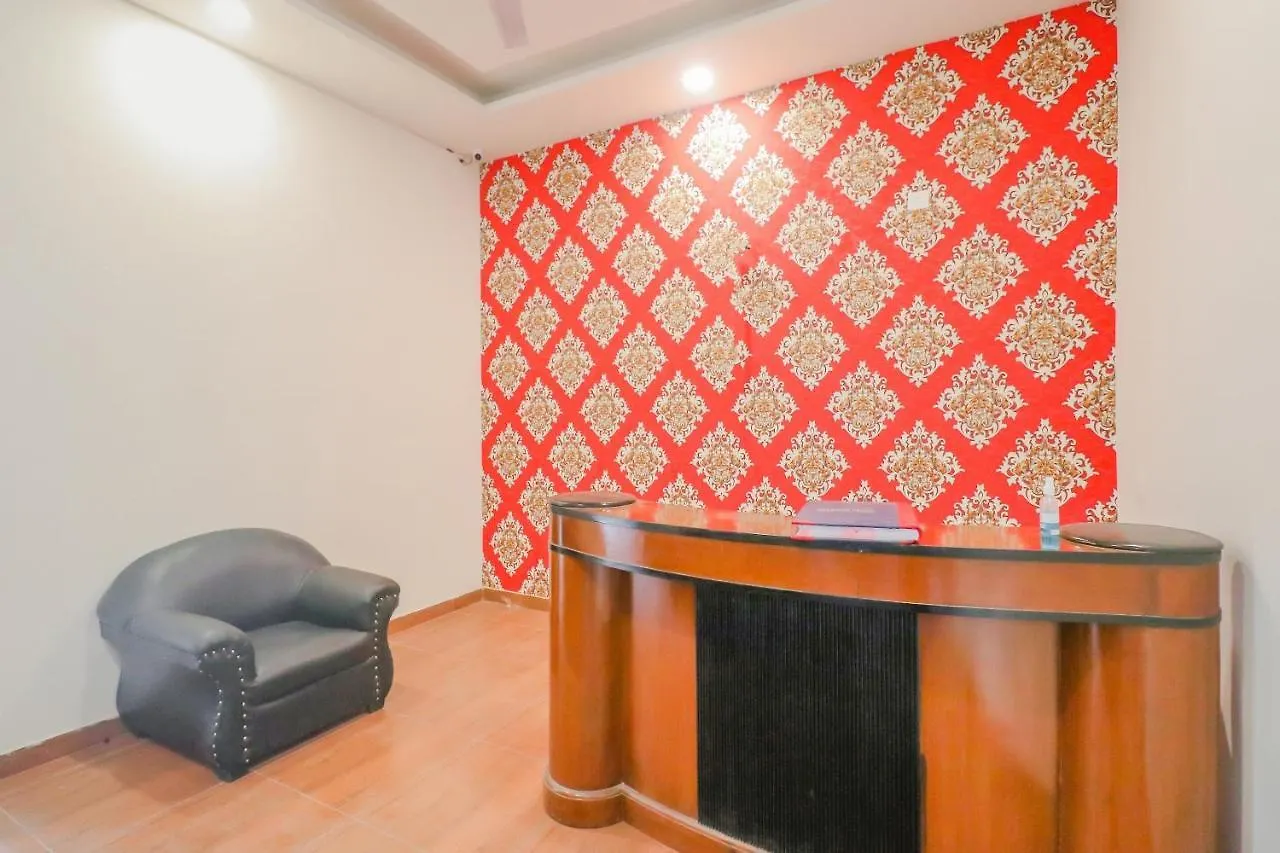 Hotel O Red Crown Delhi